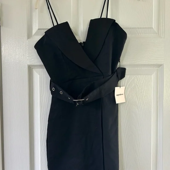 NWT SUPERDOWN kasey belted blazer dress - Picture 3 of 3